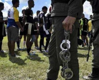 Liberan en Perú a niños venezolanos secuestrados por banda criminal. La policía peruana anunció la liberación de seis niños venezolanos secuestrados por un brazo local de la banda transnacional venezolana Tren de Aragua