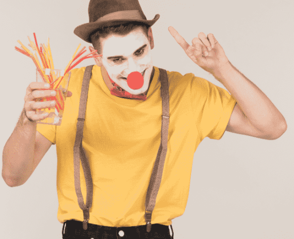 No me conoces pero vota por mí. Increíblemente, un alto porcentaje de los candidatos lo está haciendo, ya están pidiendo el voto.