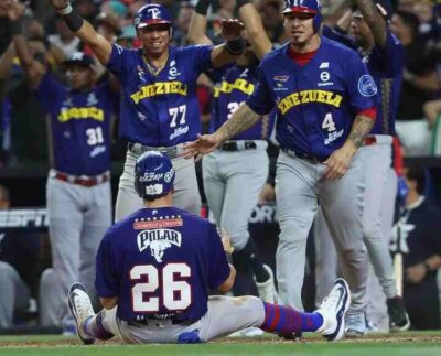 Tiburones eliminó a México de la Serie del Caribe. Venezuela venció 6-1 a los Naranjeros de Hermosillo, de México.