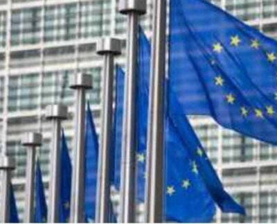 Unión Europea rechazó persecución política de Maduro. La Comisión Europea cuestionó que Maduro mantenga una persecución contra dirigentes.