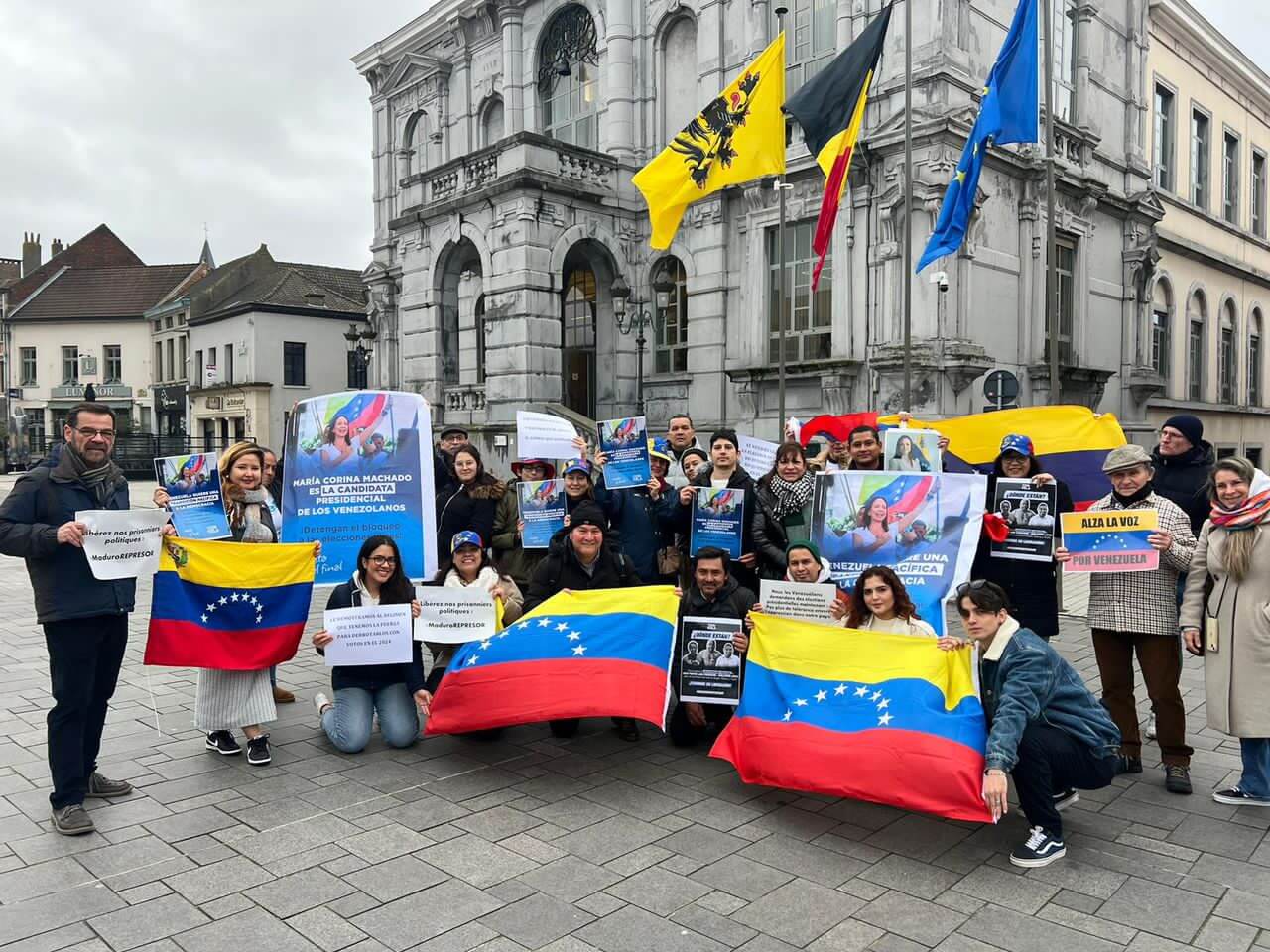 Venezolanos se concentraron en Madrid en apoyo a María Corina. Para exigirle a Nicolás Maduro que respete su candidatura.