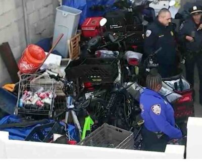 Desalojan a migrantes de tienda en Nueva York. La tienda en el Bronx estaba convertida en alojamiento ilegal de decenas de migrantes.