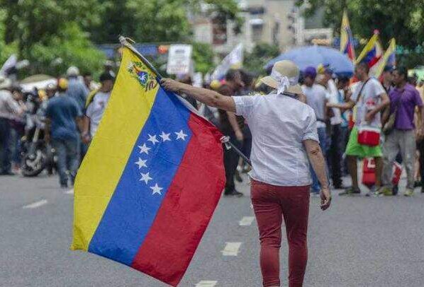La grave y prolongada crisis en Venezuela afecta especialmente a las mujeres. Muchas de ellas son cabeza de familia, y caen en la pobreza