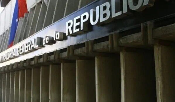 La Contraloría General de la República publicó en su página web, la lista de nuevas inhabilitaciones, lo que impedirá a estos ciudadanos ejercer cualquier cargo público hasta por 15 años como evidencia de no respetar el Acuerdo de Barbados.