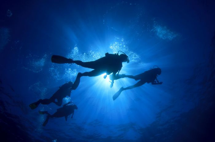 Descubren colosal cañón submarino de unos 10 kilómetros de ancho y 500 metros de profundidad en el Mediterráneo hace unos 6 millones de años.