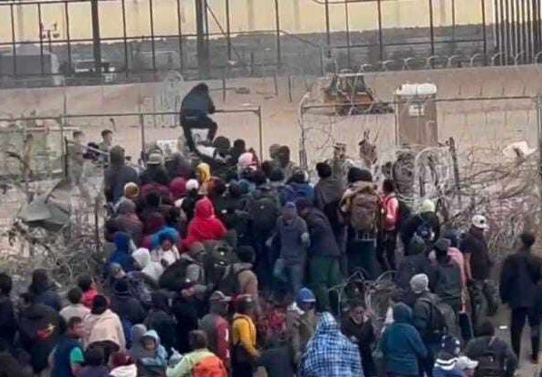 Procesan a migrantes por cruzar a la fuerza a EEUU. Más de 200 migrantes que en marzo cruzaron la frontera desde México a Estados Unidos