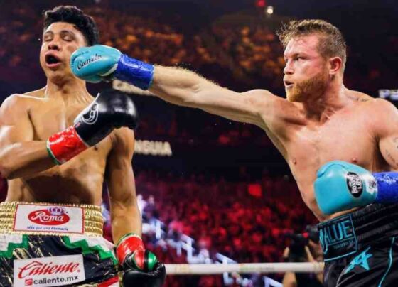 Álvarez (61-2-2, 39 KO) defendió el sábado por cuarta vez su indiscutible título de peso súper mediano en lo que supuso la primera derrota profesional de Munguía