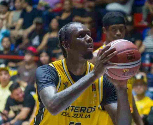 El equipo zuliano se llevó la victoria ante portuguesa con Pizarra 68-65 en el estadio Pedro Elías Belisario de Maracaibo.