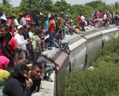 La migración irregular interceptada por México se ha triplicado en el primer trimestre del año hasta casi 360.000 personas en medio de crecientes operativos, aunque el Gobierno afirma que el flujo migratorio ha disminuido.