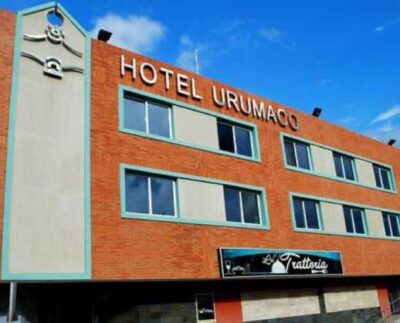 Según Antonio Garvet, propietario del Hotel Urumaco, el cierre se debe a un incumplimiento de una formalidad de carácter legal con el Seniat