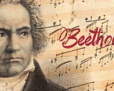 La Sinfonía Nº 9, a veces denominada la Sinfonía Coral, fue el broche de oro de la extraordinaria carrera de Ludwig Van Beethoven y a menudo se la cita como el mayor logro de la música clásica occidental.