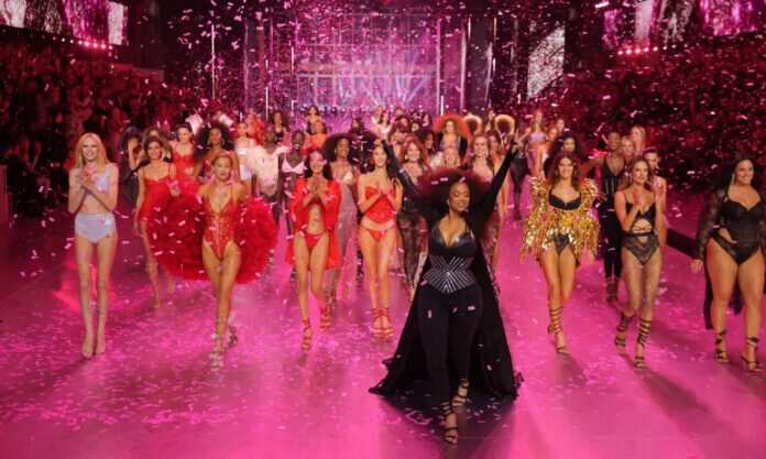 Victoria’s Secret revive su show con modelos legendarias y un trío musical femenino