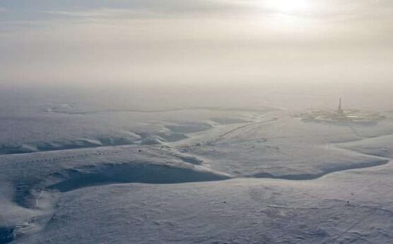 Rusia descubre un gran yacimiento de petróleo en el Ártico