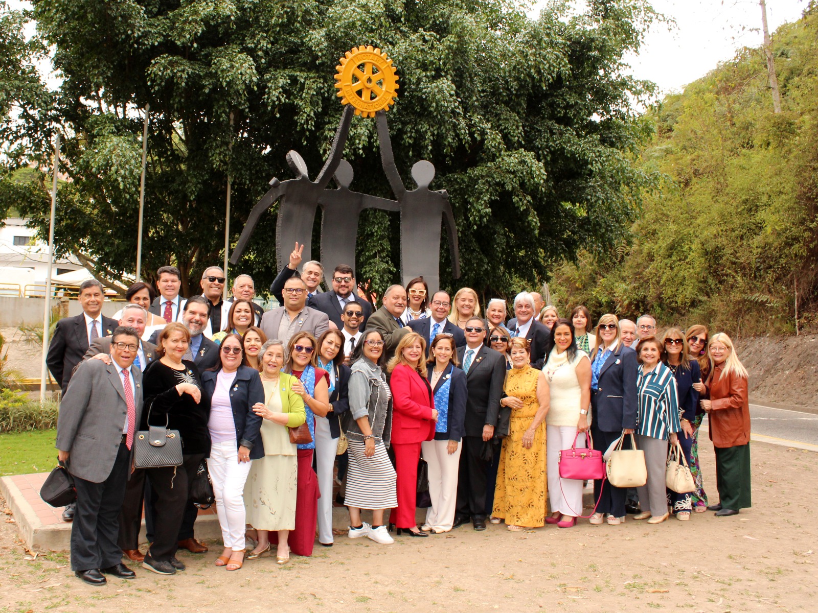 El Distrito 4370 de Rotary celebra en los Altos Mirandinos 121 años de servicio transformando elmundo