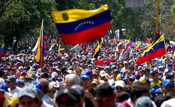 Gobierno venezolano y oposiciones convocan marchas antes del inicio del diálogo político