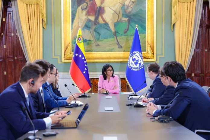 Delcy Rodríguez aborda con el FMI el uso de reservas para la recuperación tras los sismos en Venezuela