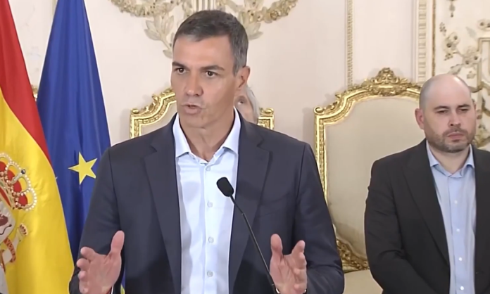 Pedro Sánchez atribuyó la crisis en Ceuta a mafias en redes sociales