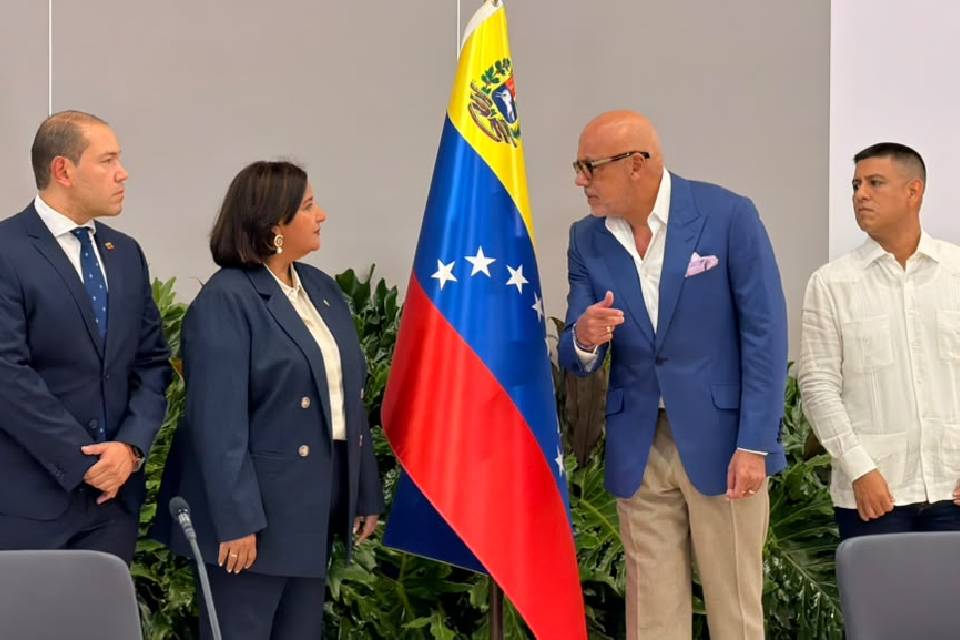 Partidos políticos Primero Justicia y Voluntad Popular expresan respaldo a escogencia de un nuevo TSJ